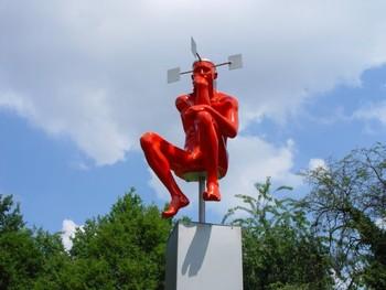 VUB Etterbeek Statue